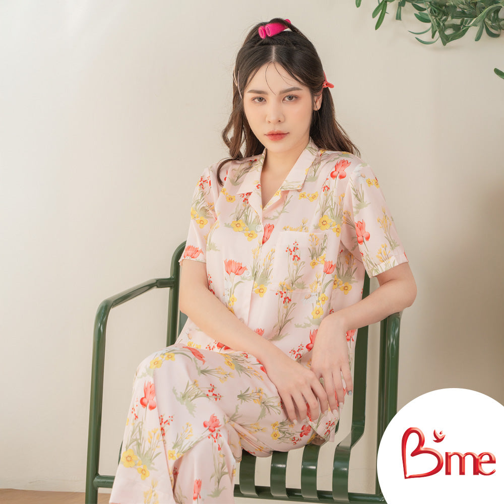 B'me ชุดนอนเสื้อแขนสั้นพร้อมกางเกงขายาว คอฮาวาย รุ่น ME8805 มี 4 สี สีโอลด์โรส สีฟ้า สีเหลืองอ่อน สีม่วงอ่อน M.2.26