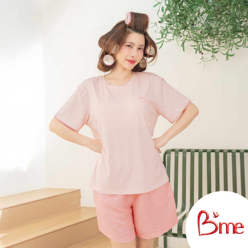 B'me ชุดนอนรูปแบบเสื้อแขนสั้นคอกลม พร้อมกางเกงขาสั้น รุ่น ME8823